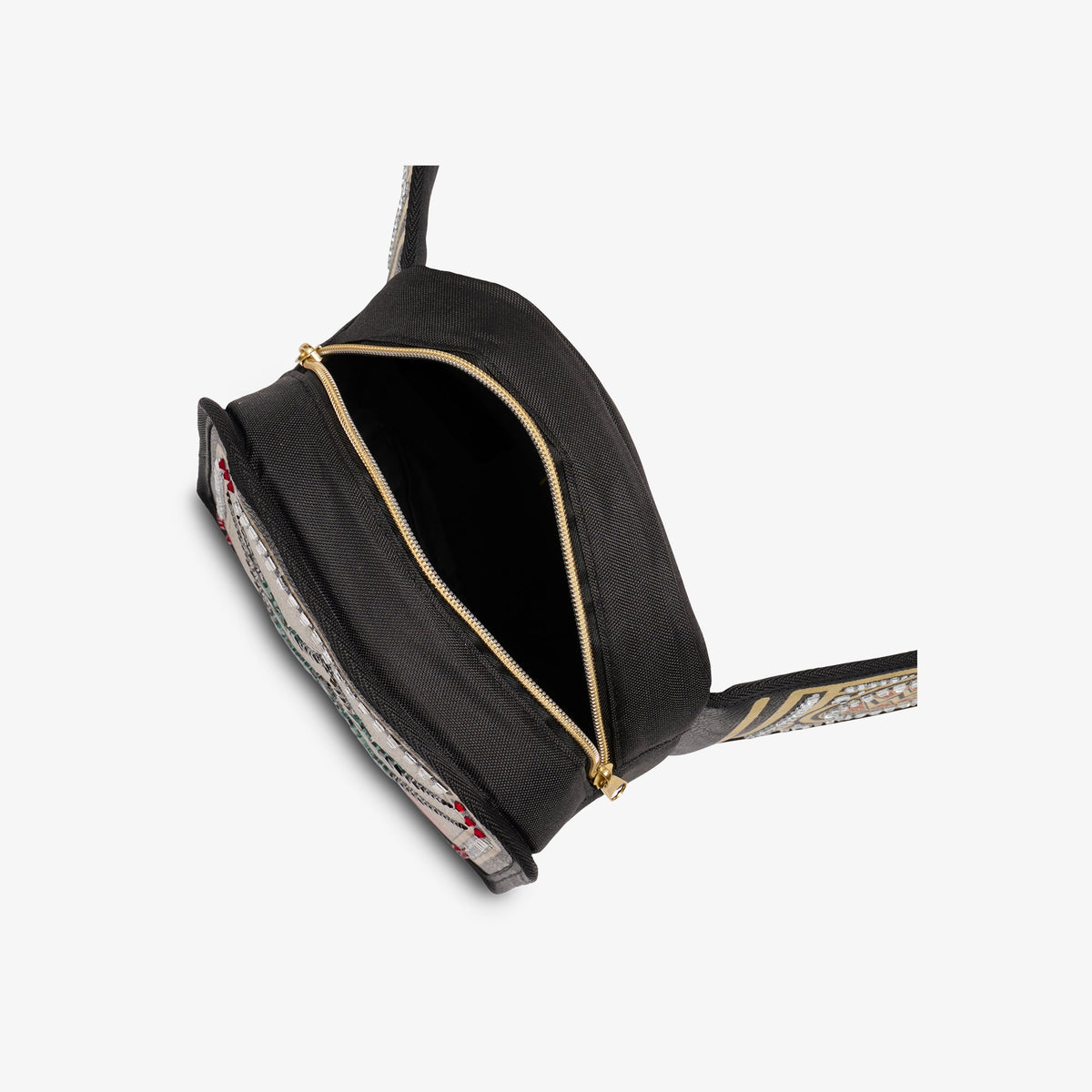 undisputed-wwe-championship-fanny-pack-j8 00027856-O.jpg
