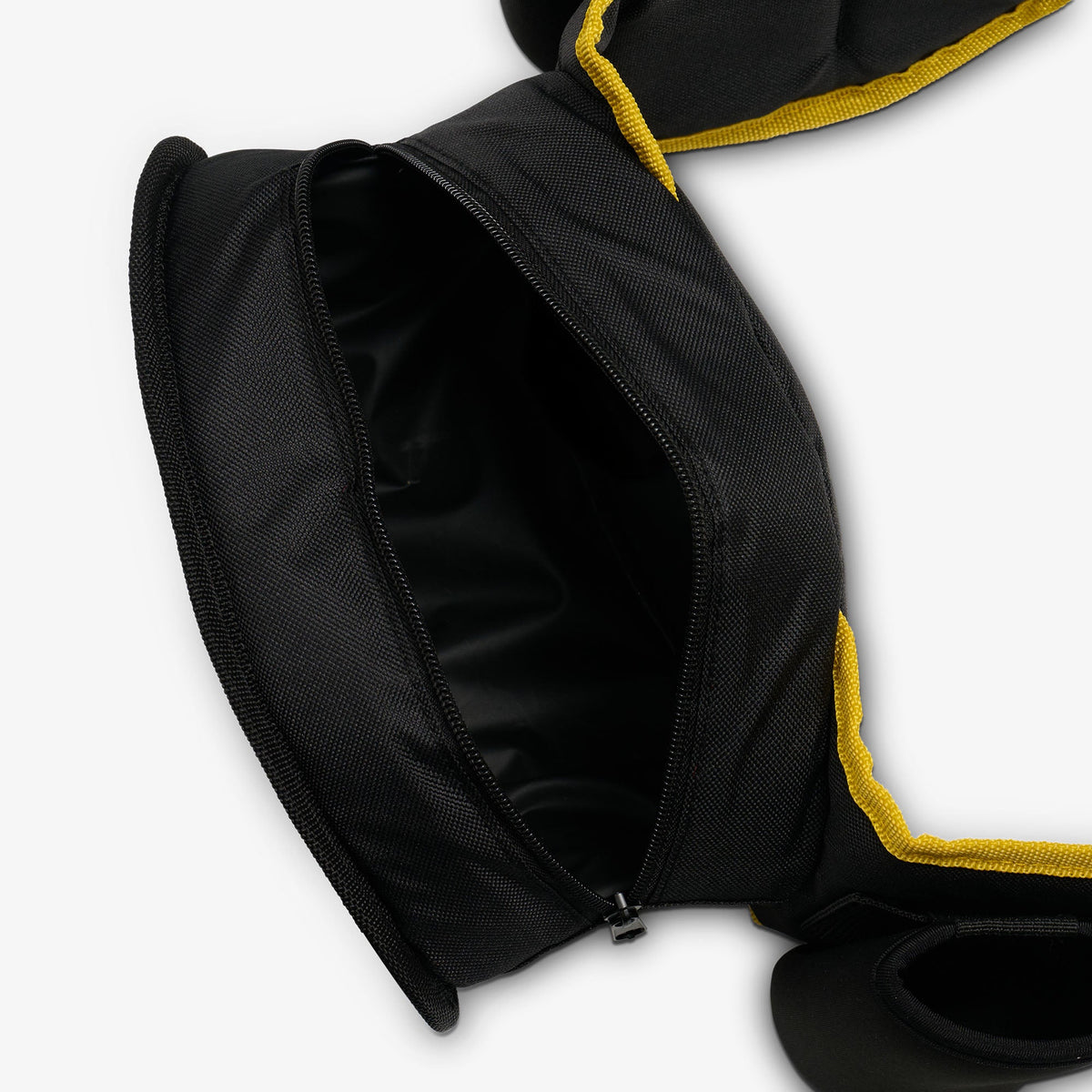 dc-super-heroes-batmantm-belt-fanny-pack-cooler-x0 00027936-O2.jpg