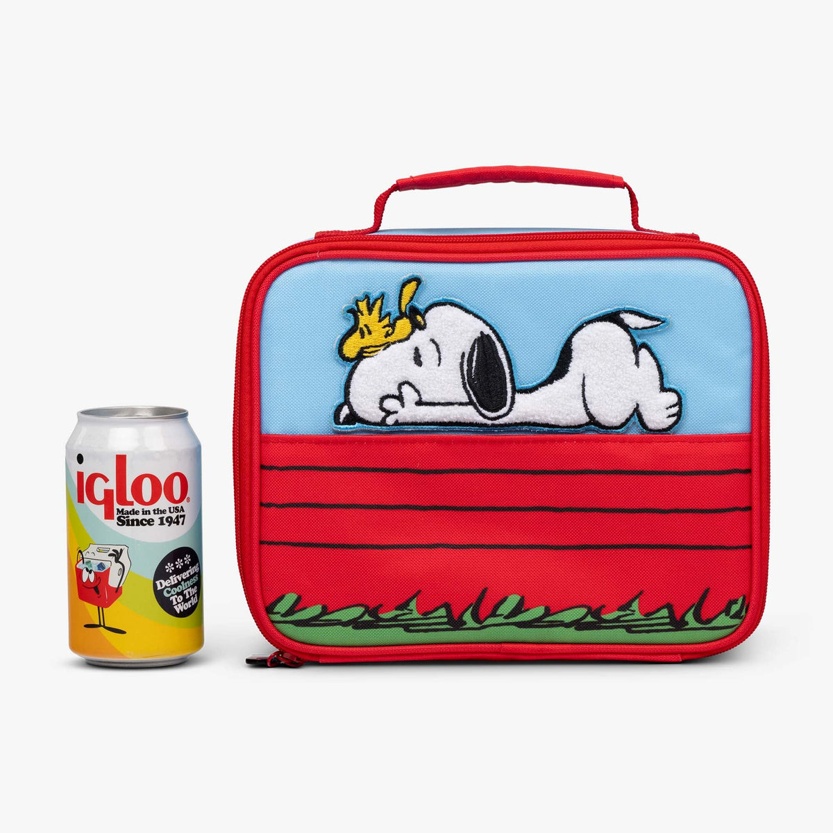 snoopy-s-doghouse-horizontal-lunch-cooler-bag-u8 00028034-P.jpg