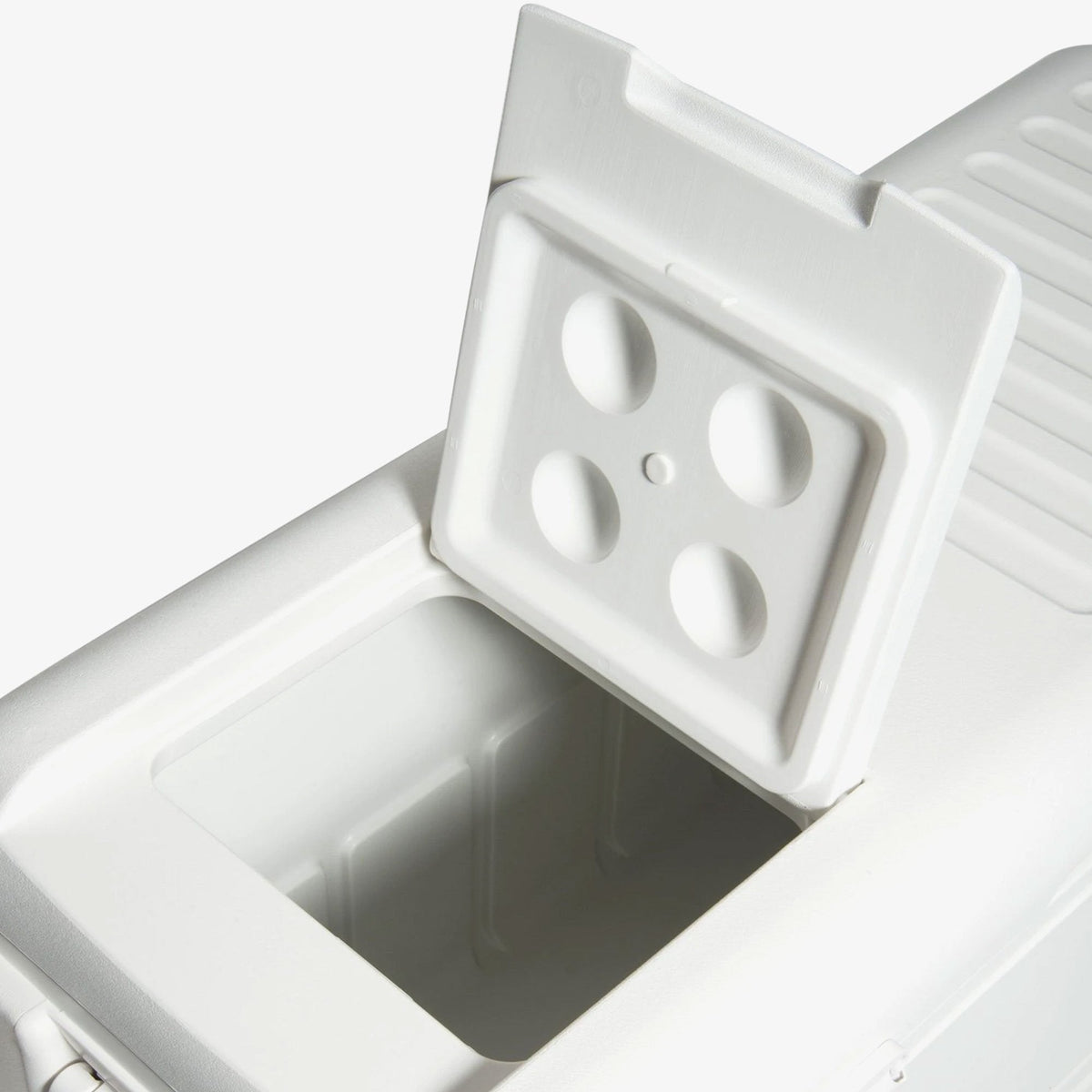 quick-and-cool-150-qt-cooler-i0 00044363-quick-and-cool-150-qt-cooler-cu-open-hatch_2c6197ae-88fc-4867-ad4f-5e48e4b855e0.jpg